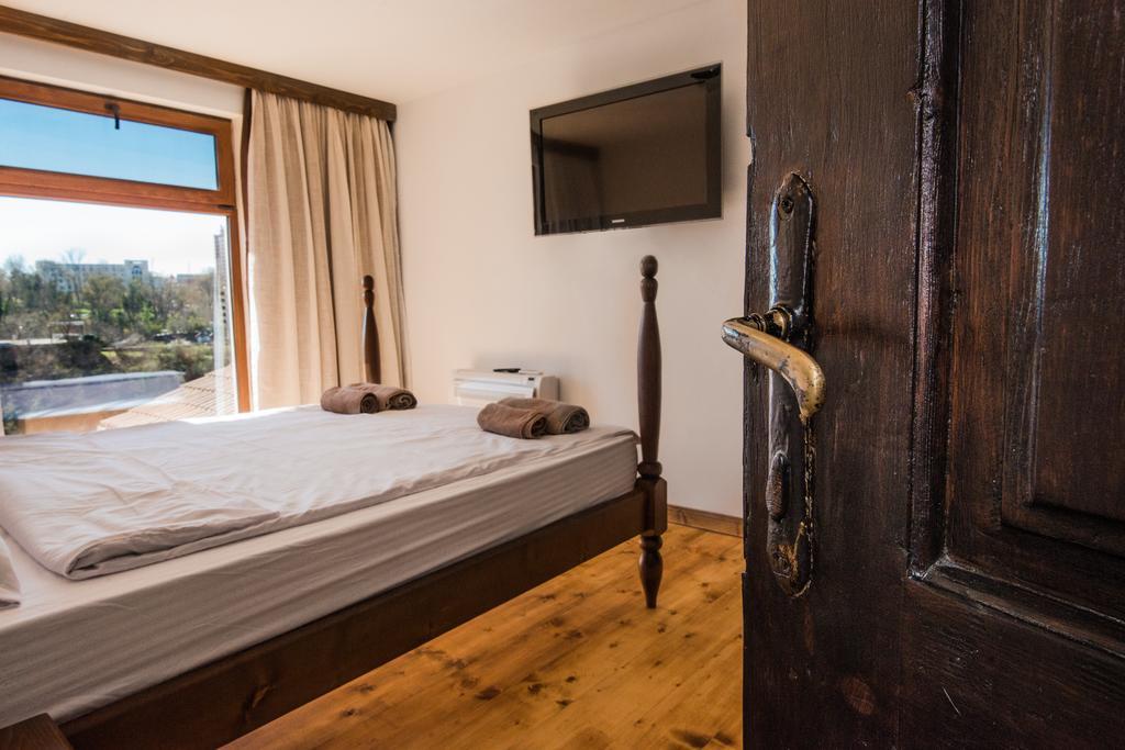 The Lion'S Residence Veliko Tŭrnovo Exterior foto
